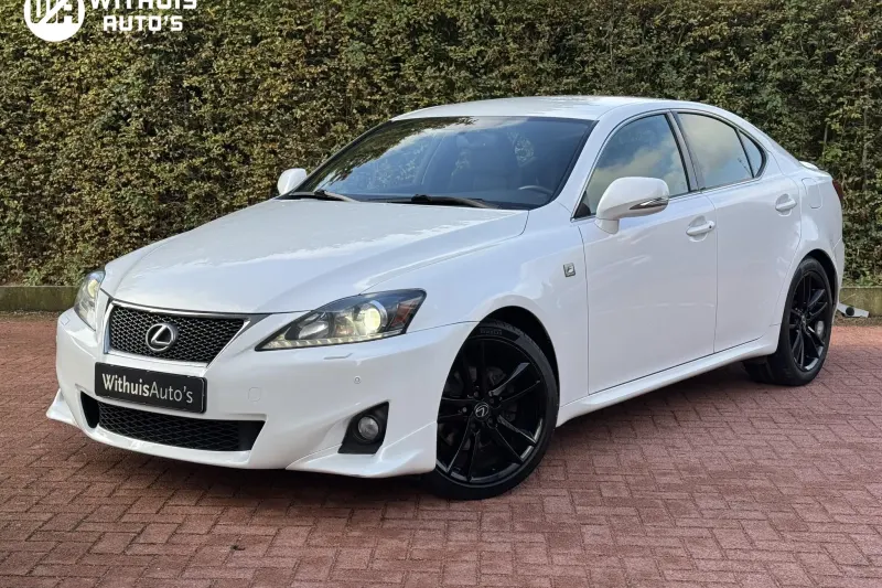 Lexus IS (2011)