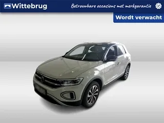 Volkswagen T-Roc (2023) — foto 1