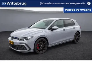 Volkswagen Golf (2022) — foto 1
