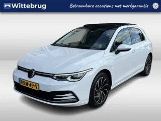 Volkswagen Golf (2021) — foto 1