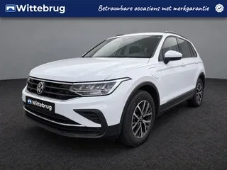 Volkswagen Tiguan (2024) — foto 1