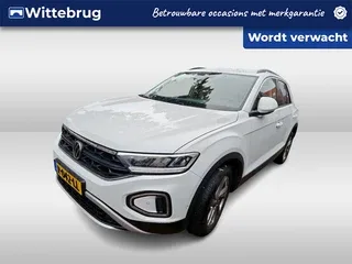 Volkswagen T-Roc (2022) — foto 1
