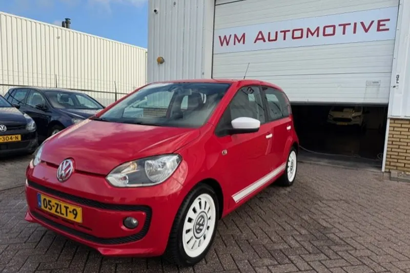 Volkswagen Up! (2013)