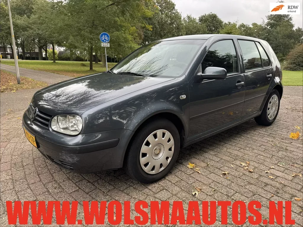Volkswagen Golf (2002) — foto 1