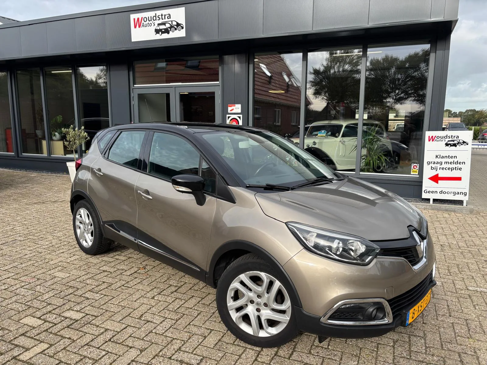Renault Captur (2014) — foto 1