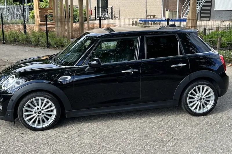 MINI Cooper (2018)