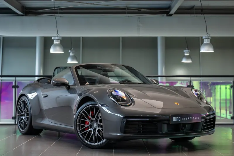 Porsche 911 (2023)
