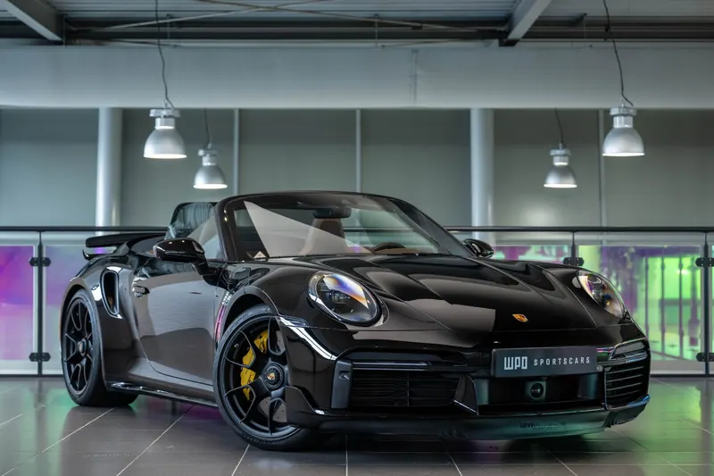 Porsche 911 (2023)