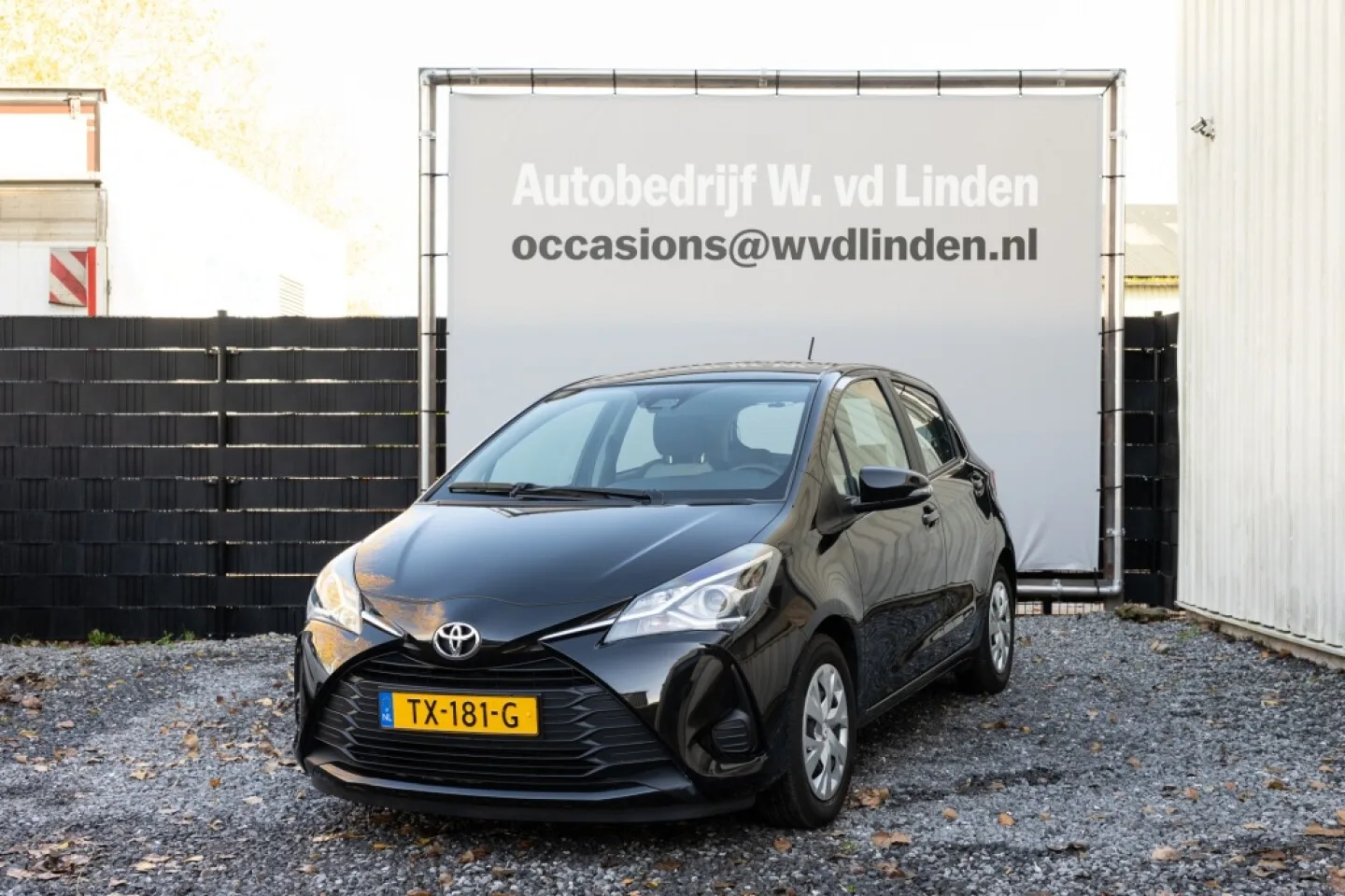 Toyota Yaris (2018) — foto 1