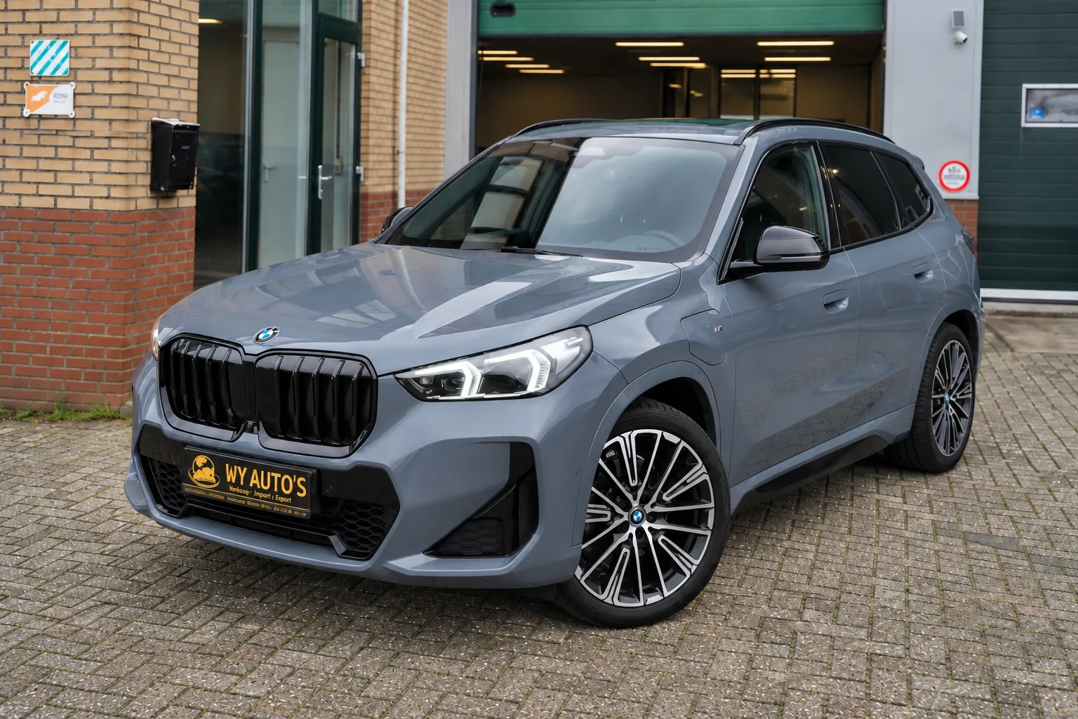 BMW X1 (2023) — foto 1
