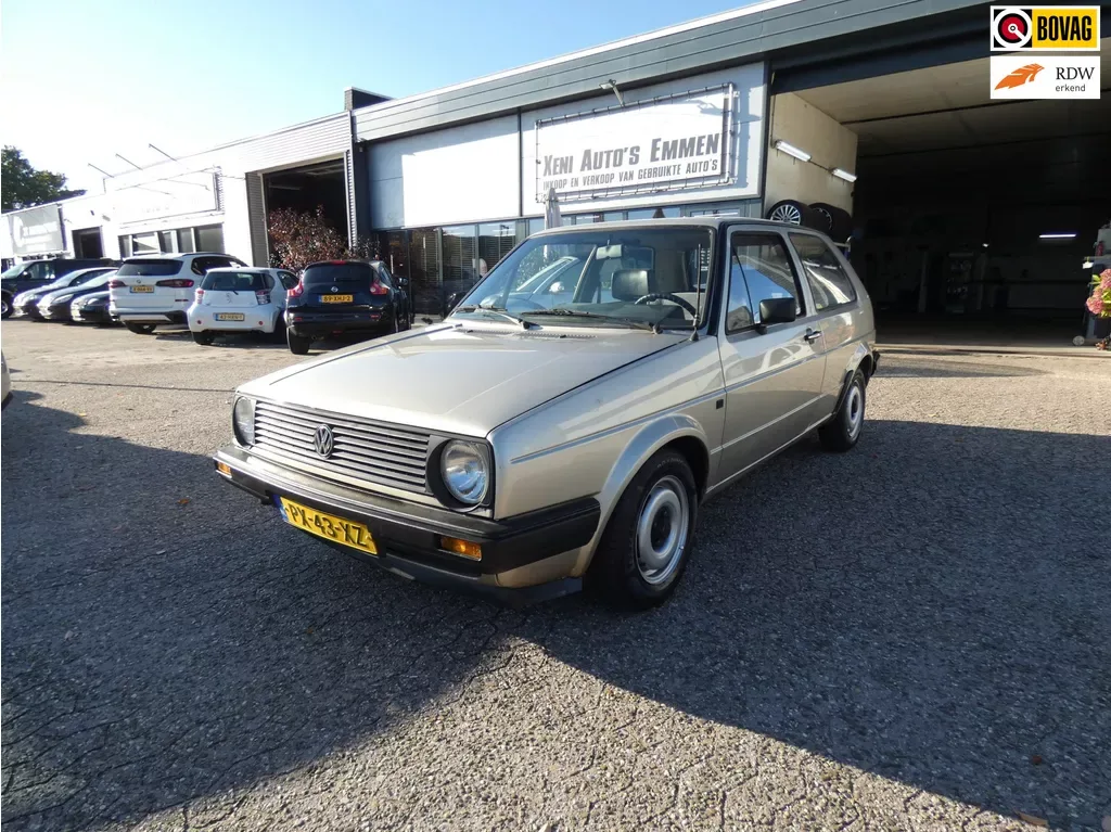 Volkswagen Golf (1986) — foto 1
