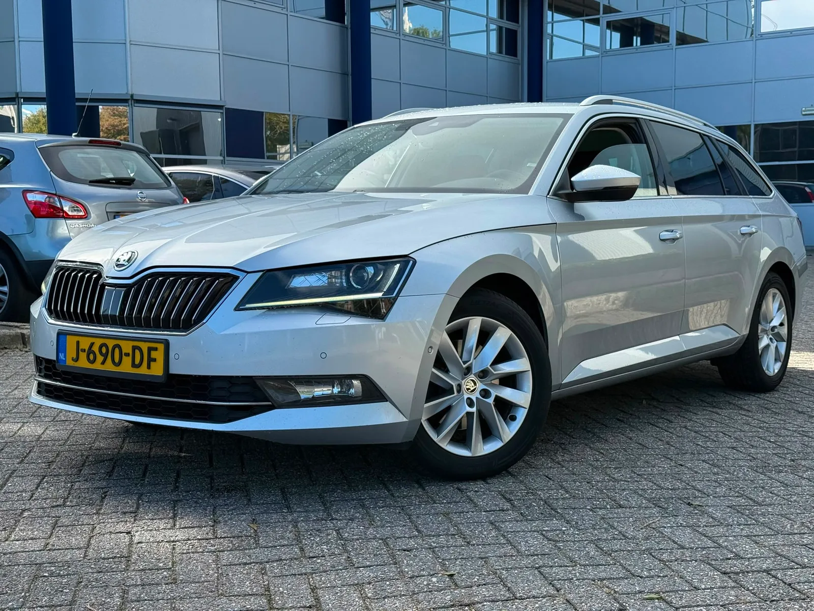 Škoda Superb (2017) — foto 1