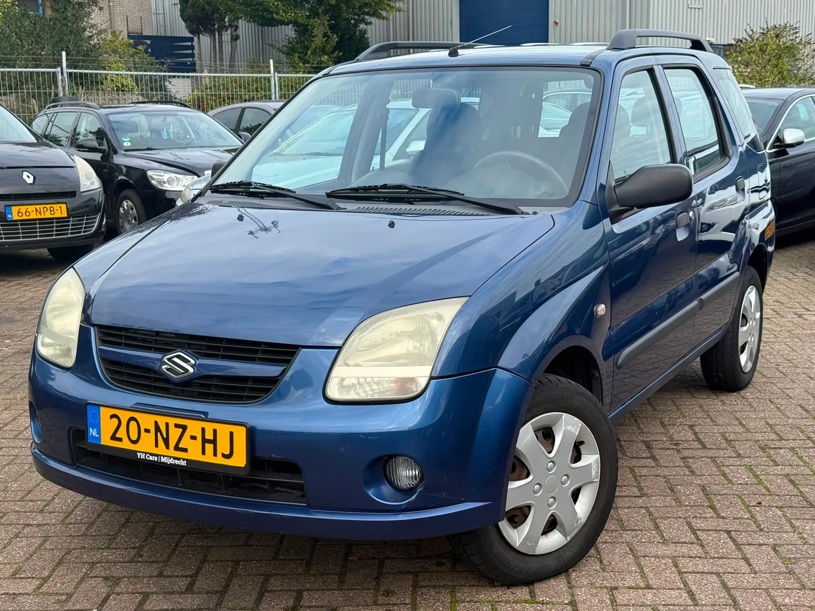 Suzuki Ignis (2004) — foto 1