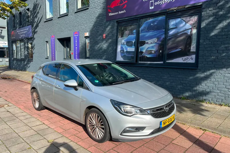 Opel Astra (2016)