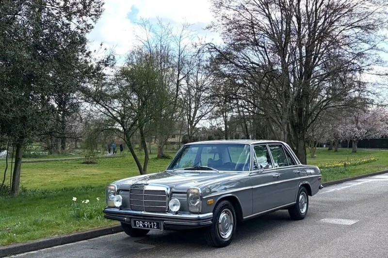 Mercedes-Benz 200-Serie (1971)