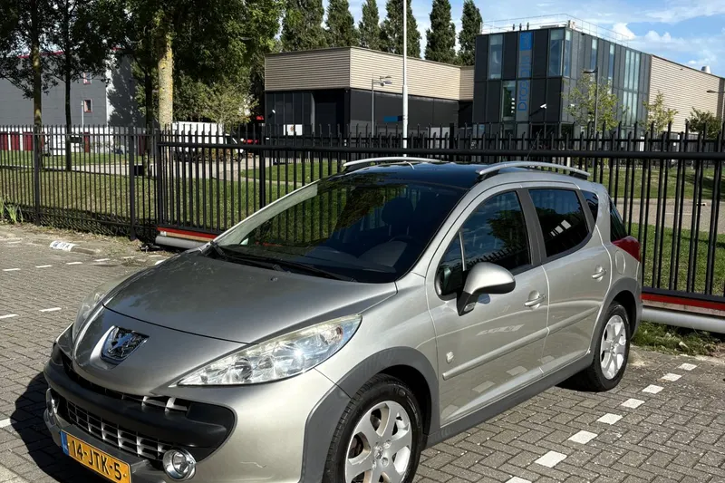 Peugeot 207 (2009)