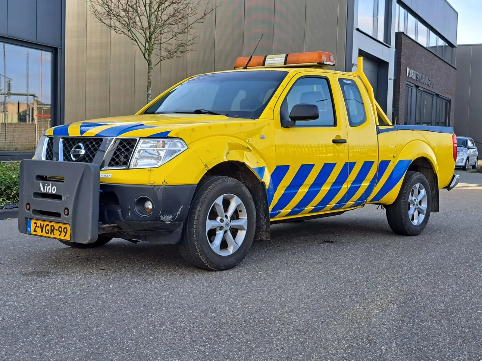 Nissan Navara (2010) — foto 1