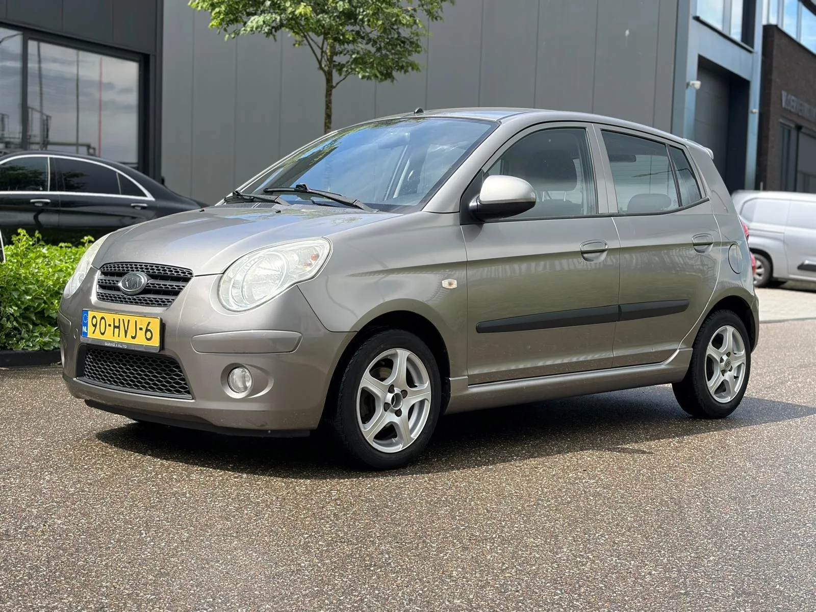 Kia Picanto (2009) — foto 1