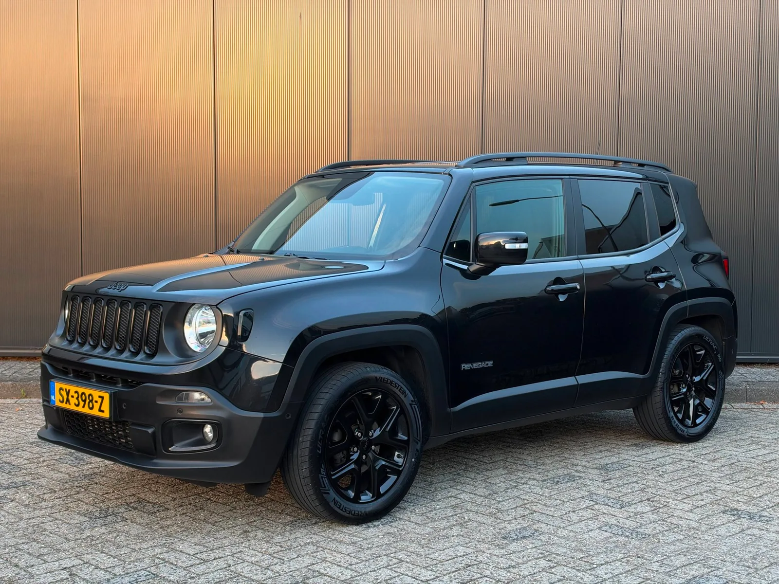 Jeep Renegade (2018) — foto 1