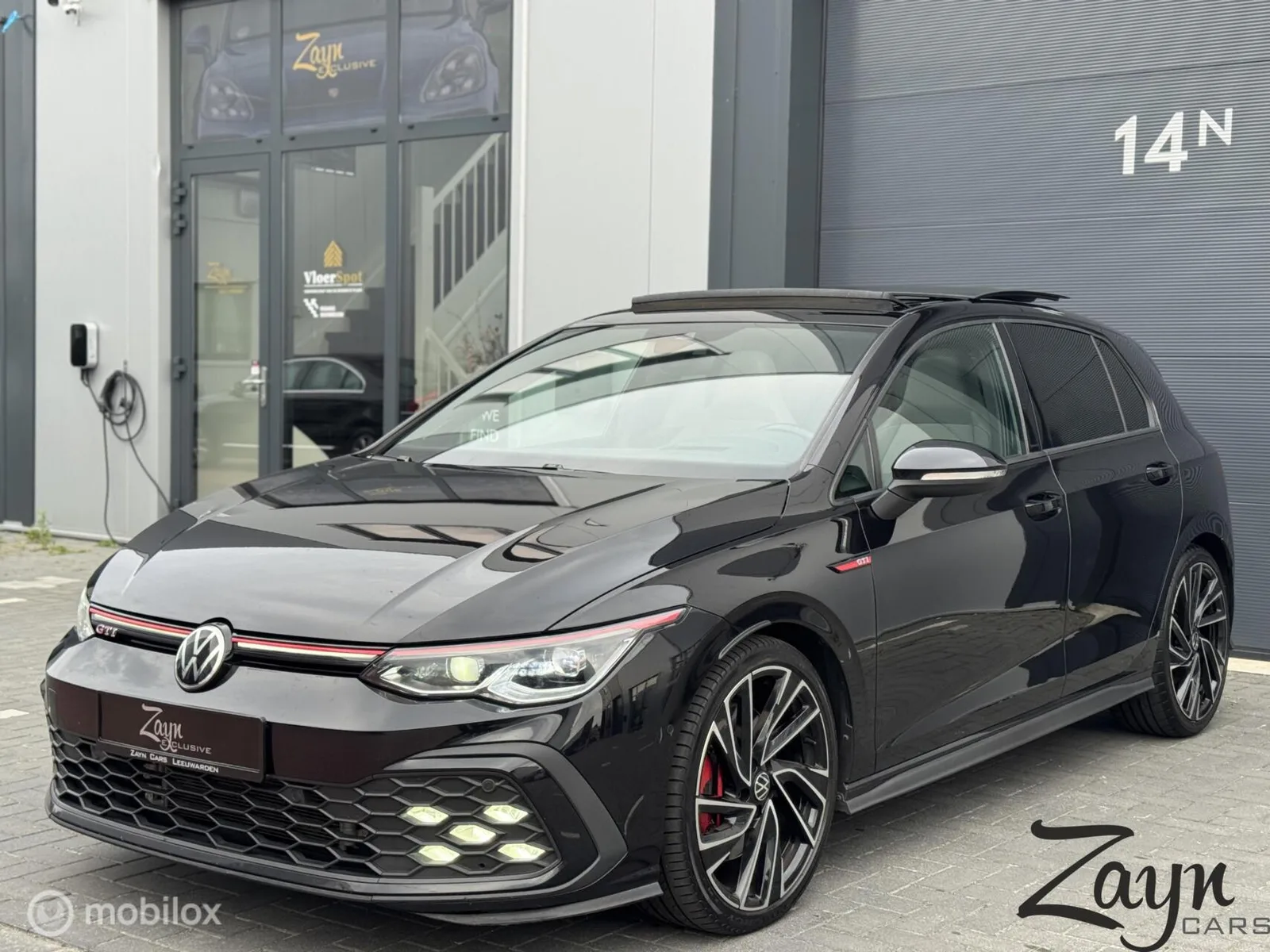 Volkswagen Golf (2020) — foto 1