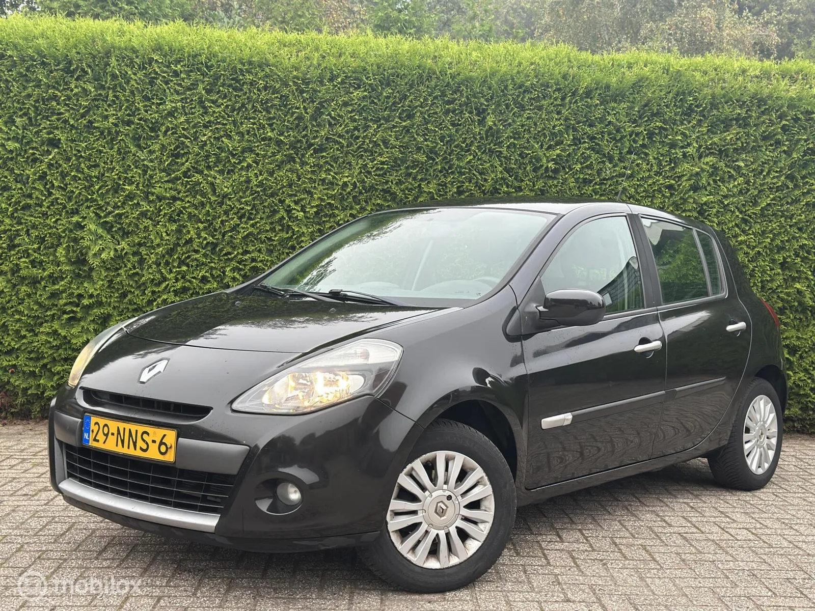 Renault Clio (2010) — foto 1