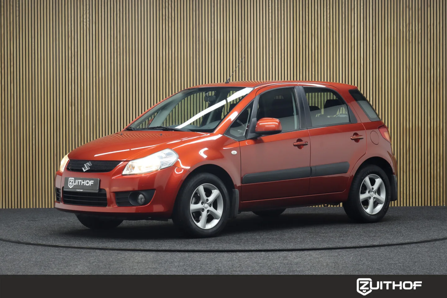 Suzuki SX4 (2008) — foto 1