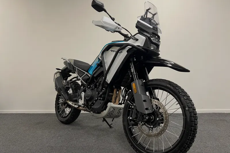 CFMoto 450 MT (2026)