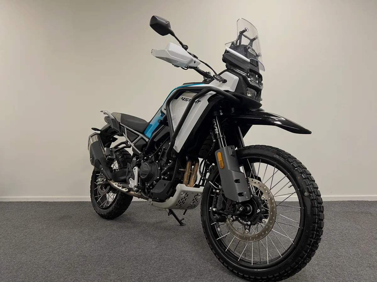 CFMoto 450 MT (2026) — foto 1