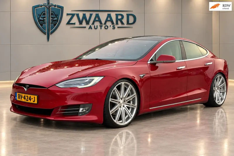 Tesla Model S (2018)
