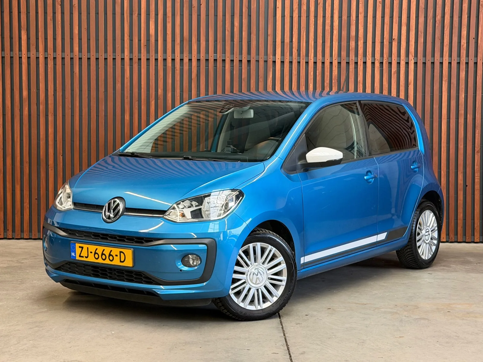 Volkswagen Up! (2019) — foto 1
