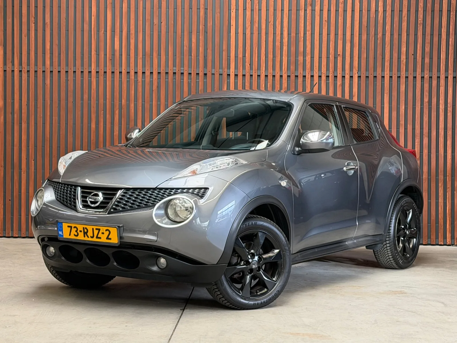 Nissan Juke (2011) — foto 1